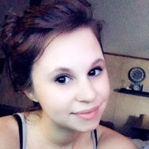 Meet your Posher, Aaron victoria